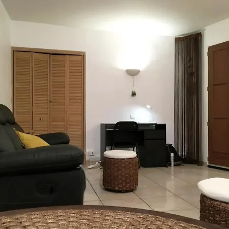 Apartment C087-comfortable In The Heart Of *