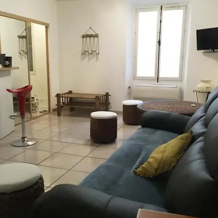 Appartement C087-comfortable In The Heart Of *